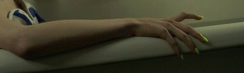 :: 16x9 : interval por hussein chalayan ::